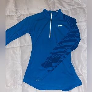 Nike Dri-Fit Adult XS Blue Printed Workout Pullover, Zip Up Athletic Jacket